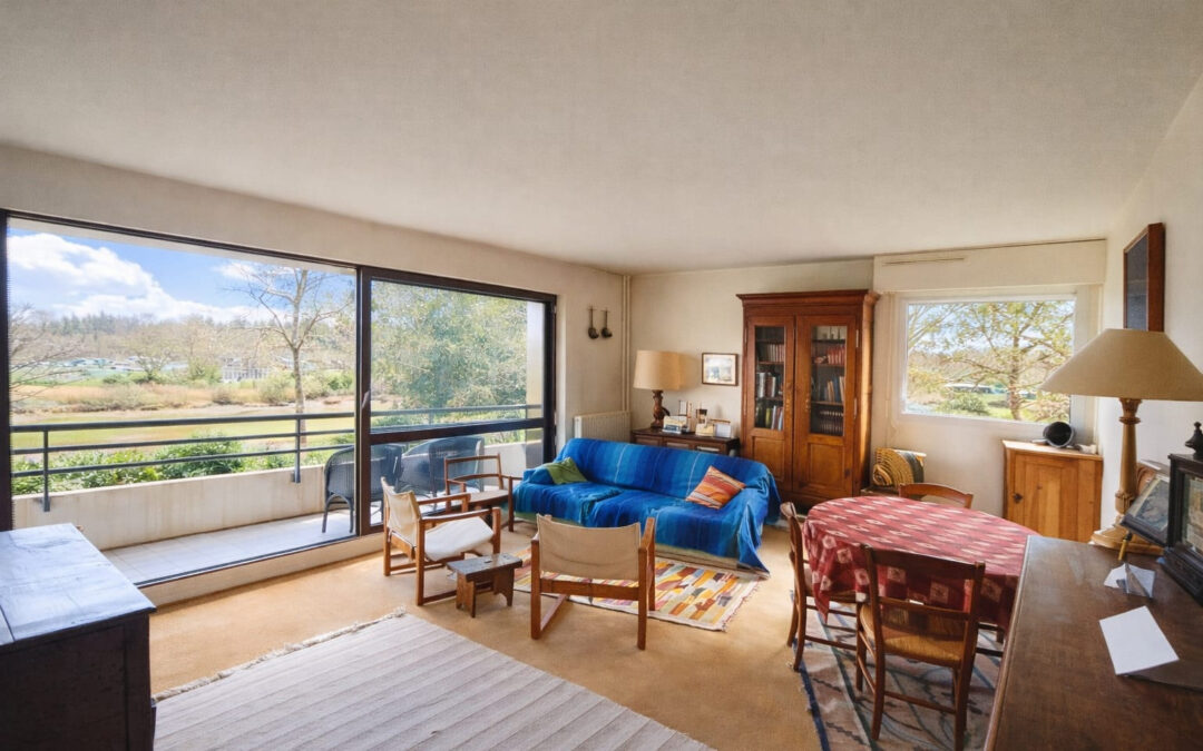 EXCLUSIVITÉ – Bayonne centre – appartement de type 4 avec place de parking, balcon/terrasse de 17 m² vue Nive