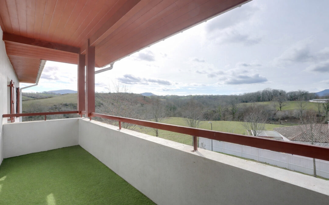 Ustaritz – Appartement de type 3 au Dernier étage – Vue montagnes