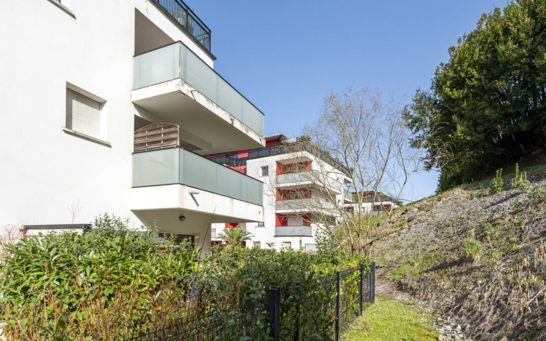 Exclusivité, Bayonne Les Arénes, dans Résidence recente, spacieux T3 avec terrasse et parking sous-terrain